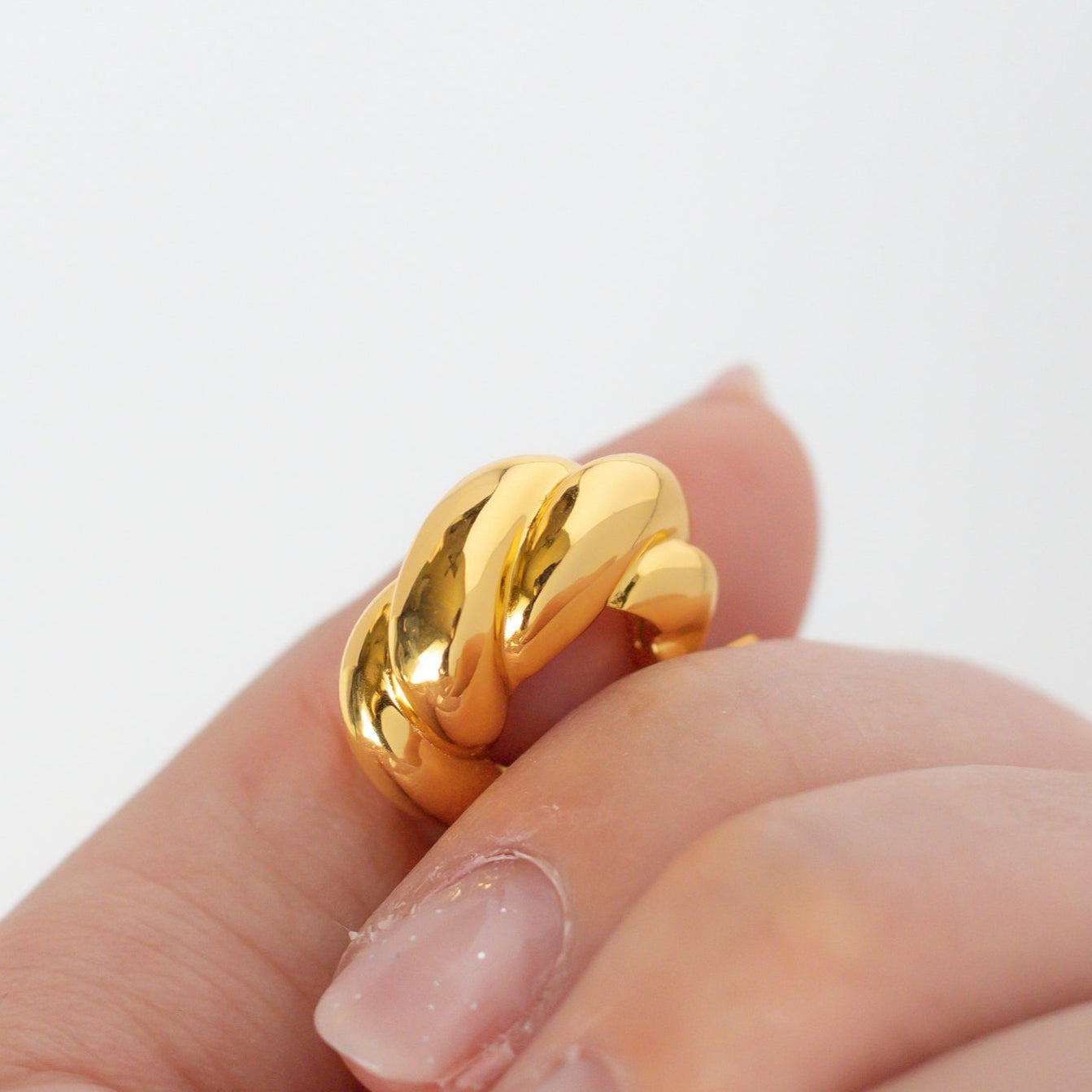 Charmystere Twist Gold Hoop Earrings