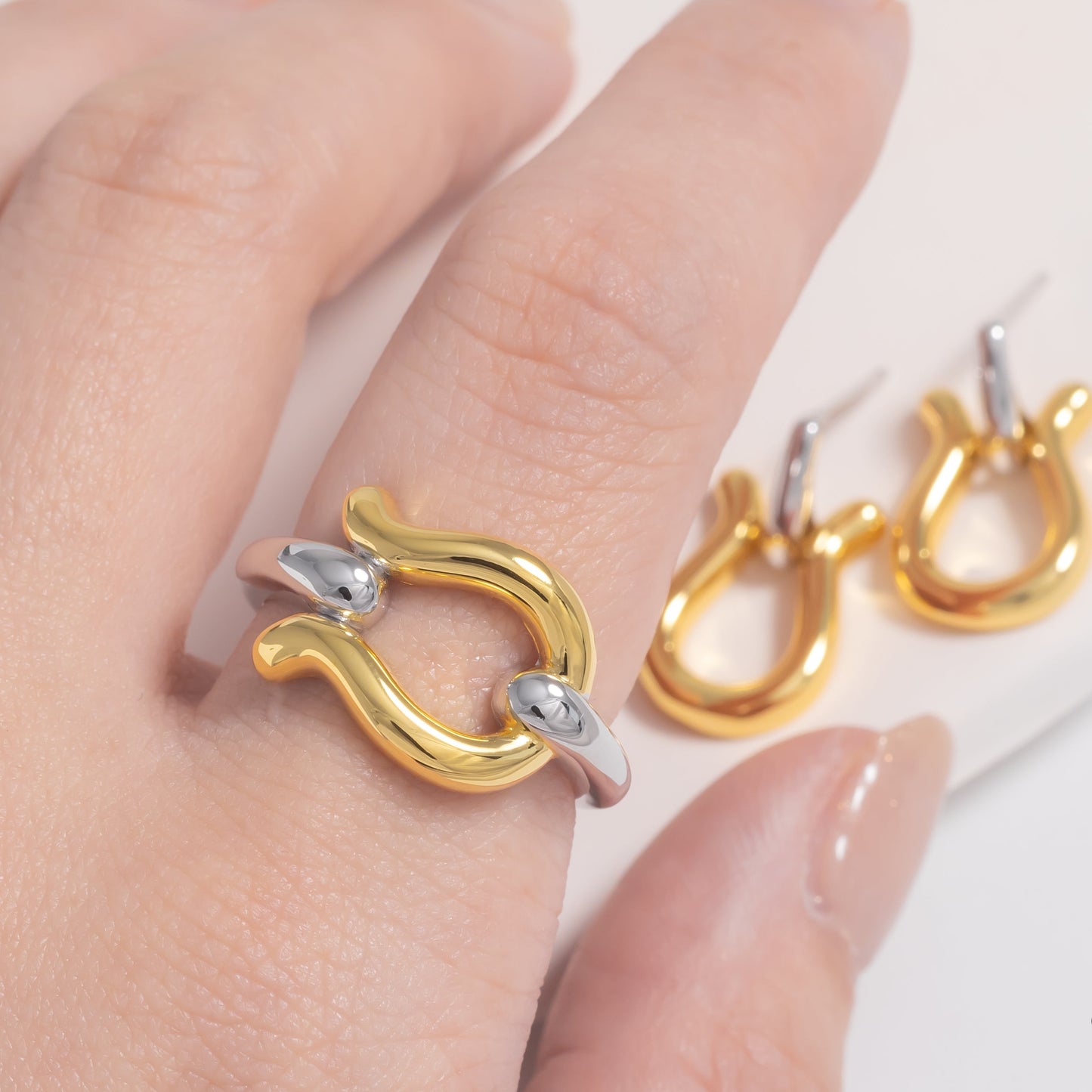 Charmystere Lucky Horseshoe Ring