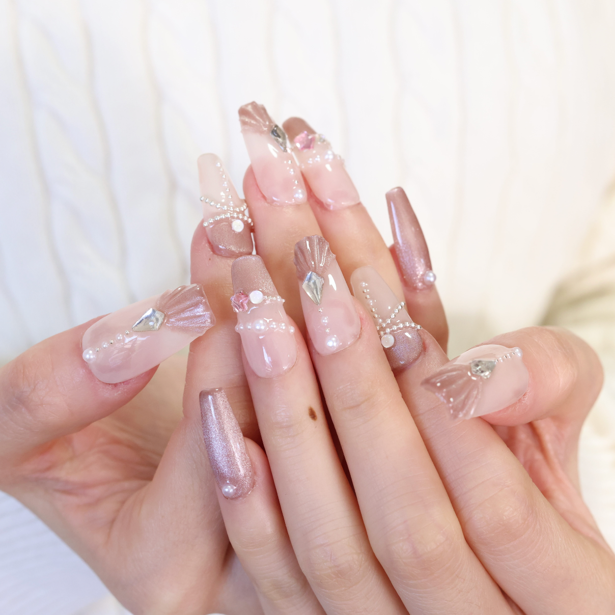 Charmystere Official Pink Shell with Diamond Glammer Design Handmade Press-On Nails Gift Set
