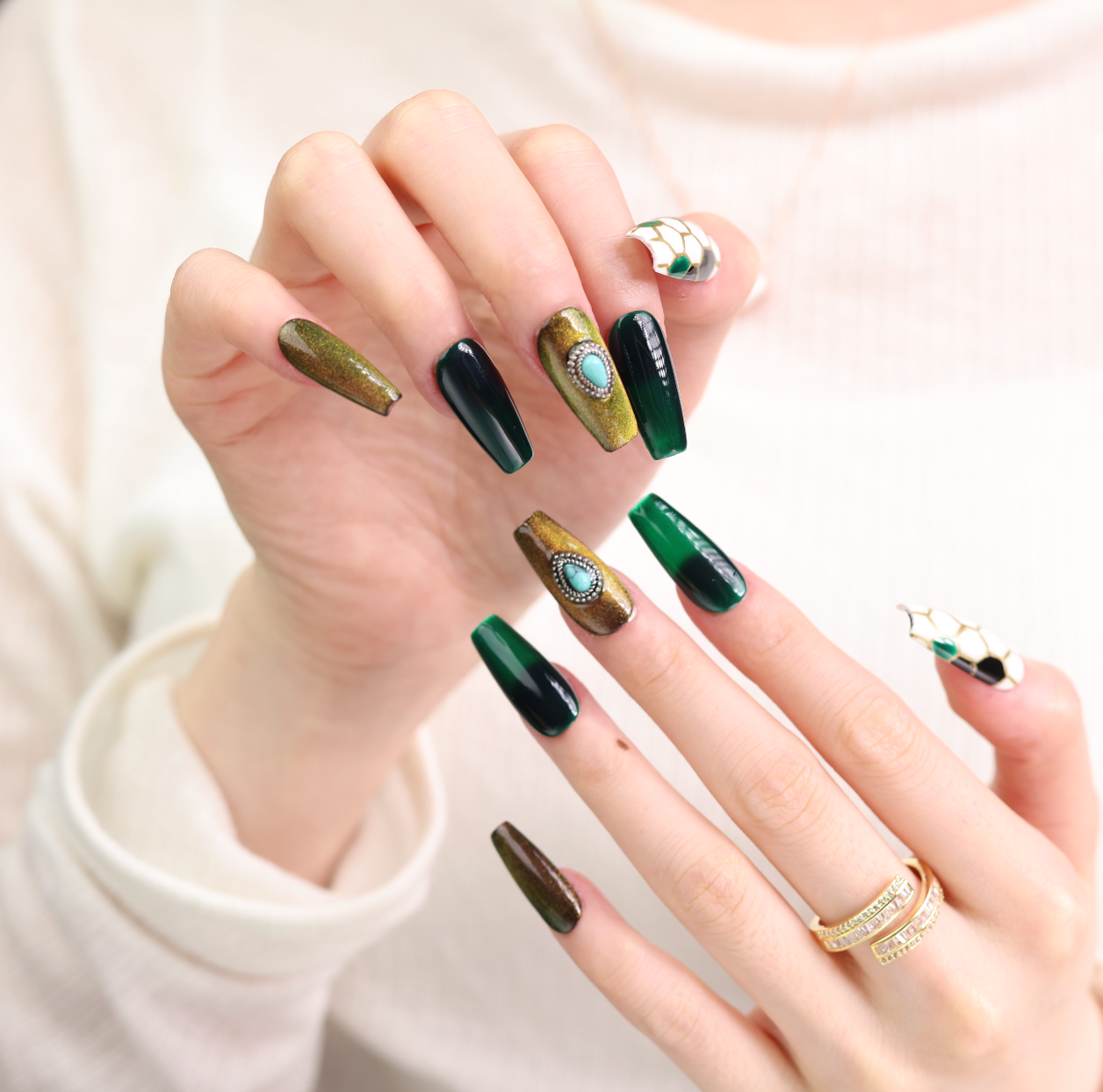 Charmystere Official Opulent golden olive snake eyes design Handmade Press-On Nails Gift Set with Nail Beauty Tools Bag
