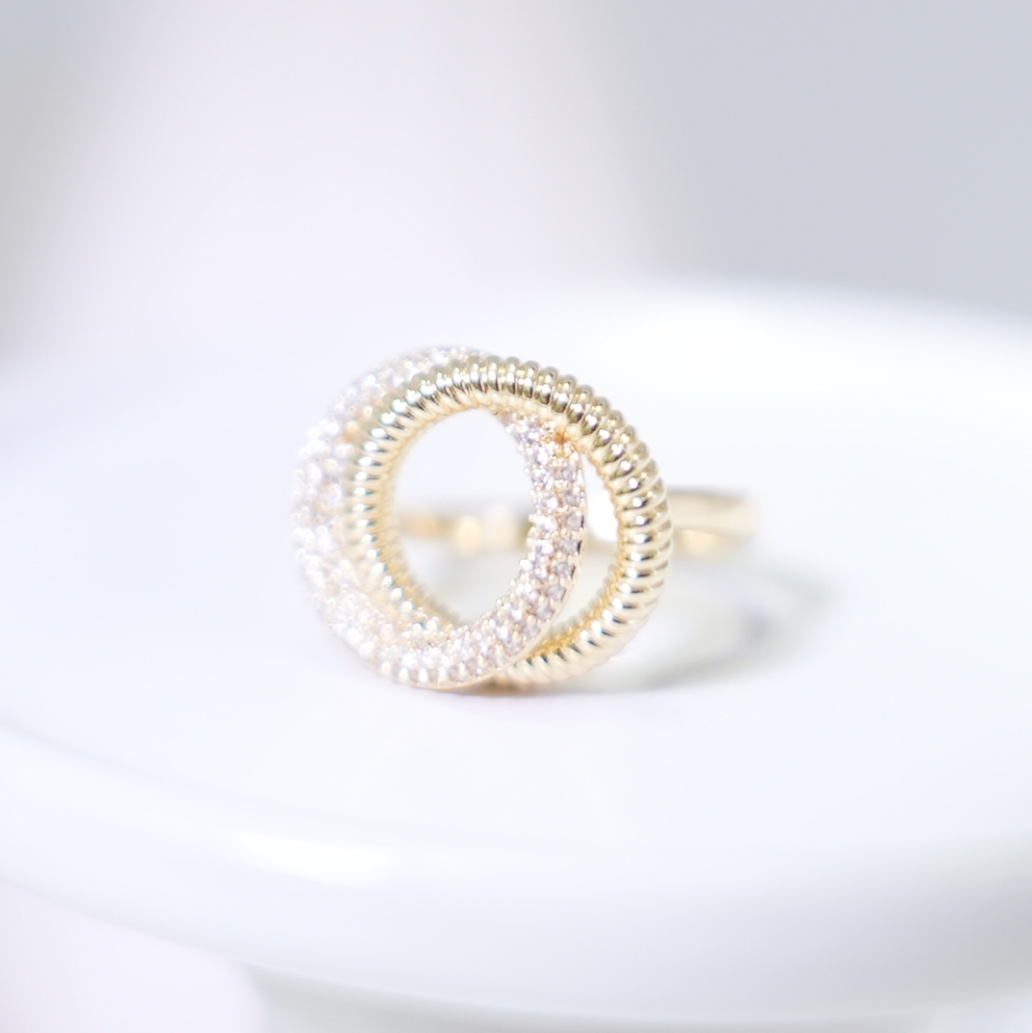 Charmystere Gold Double Circle Ring – Interlocking Circle Ring