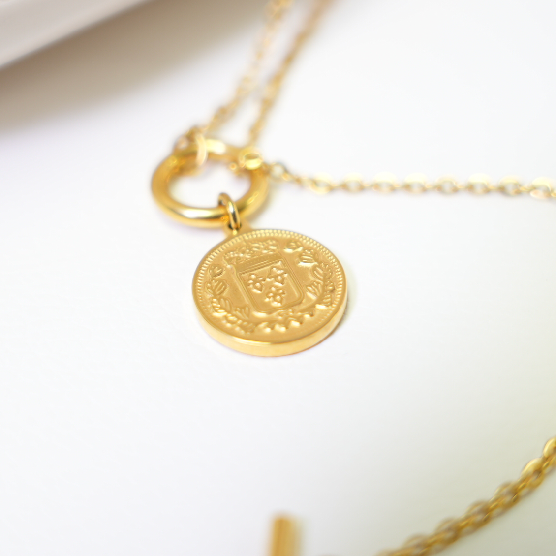 SOCALI-Vintage-Style Gold Coin Necklace